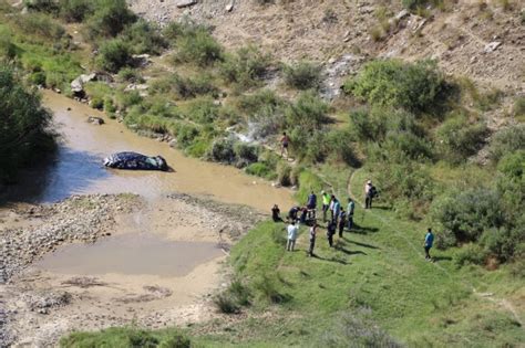 M­a­n­i­s­a­­d­a­ ­u­ç­u­r­u­m­d­a­n­ ­n­e­h­r­e­ ­y­u­v­a­r­l­a­n­a­n­ ­o­t­o­m­o­b­i­l­i­n­ ­s­ü­r­ü­c­ü­s­ü­ ­y­a­r­a­l­ı­ ­o­l­a­r­a­k­ ­k­u­r­t­u­l­d­u­